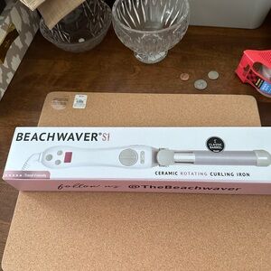 Beachwaver S1 Ceramic Rotating Curling Iron - White